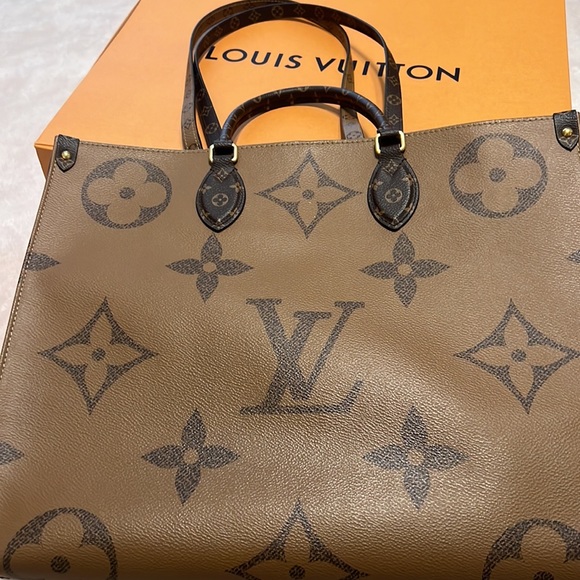 * SoLD*Louis Vuitton On the Go bag - Picture 13 of 13